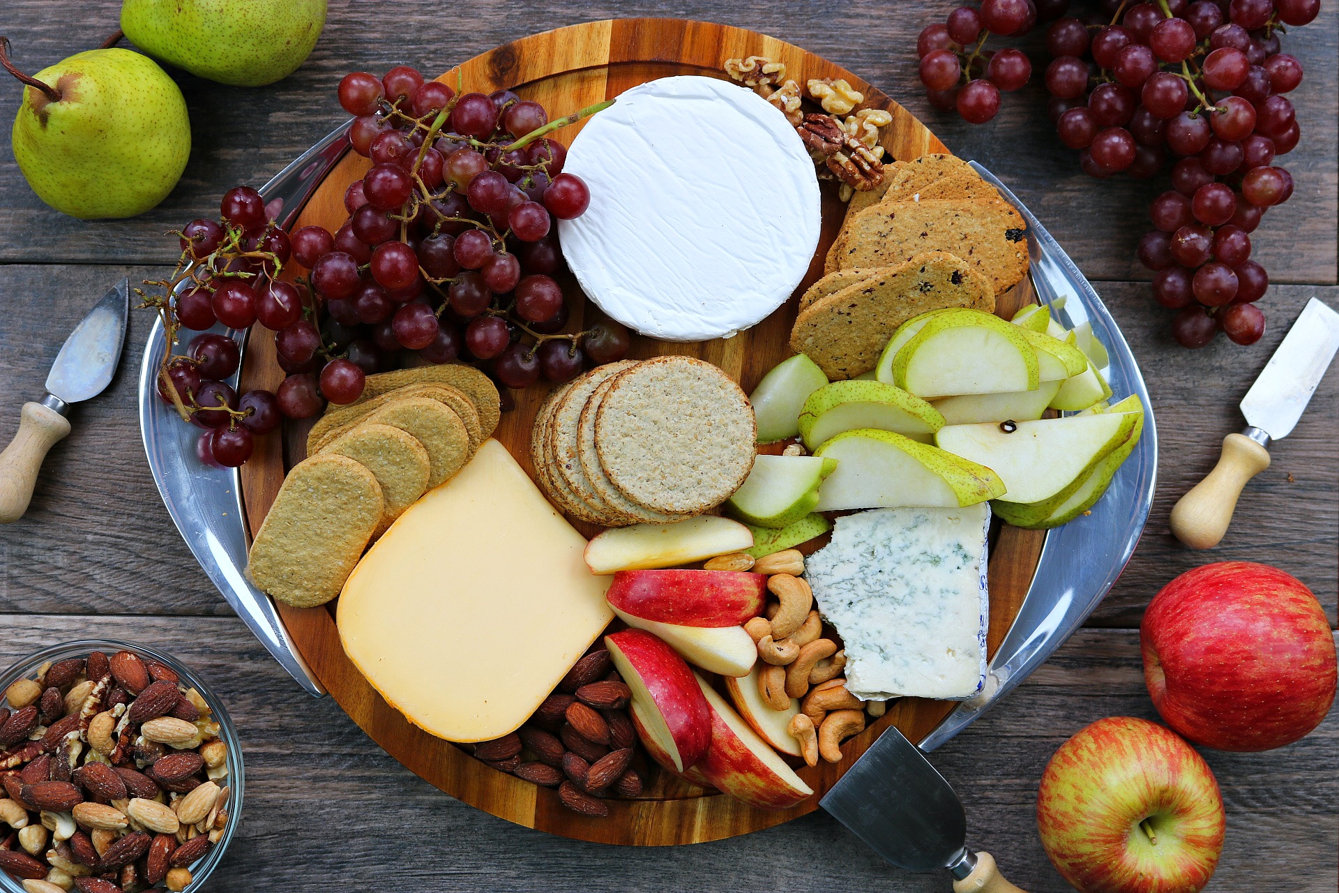 5 Steps To The Perfect Fruit And Cheese Platter Featuring Nairn s 